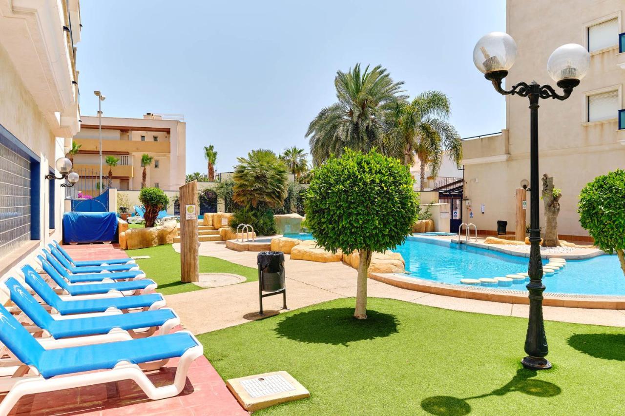 Apartment Eunice Orihuela Exteriör bild